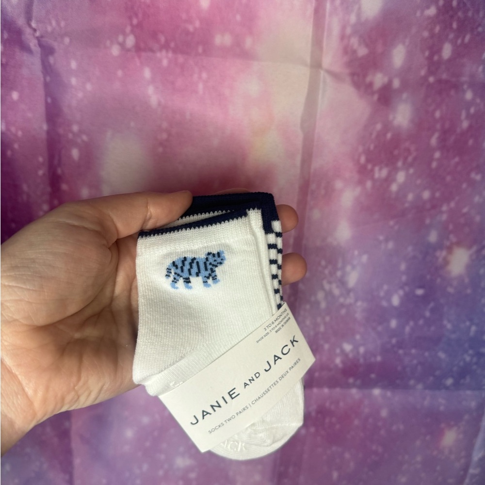 New Janie and Jack boys tiger socks size 3-6 months 🛍